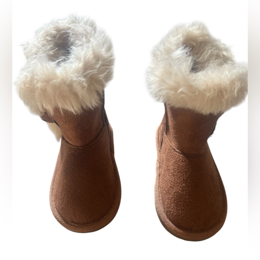 Children’s Place Toddler Girl’s Faux Fur Chalet Boots | 6 NWOT - Picture 1 of 6
